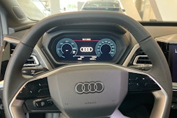 musta Audi Q4 e-tron 2025 kuva 14.