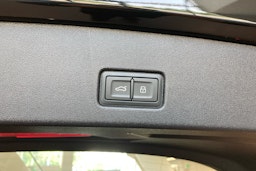 musta Audi Q4 e-tron 2025 kuva 19.