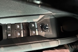 harmaa Audi Q4 e-tron 2025 kuva 15.