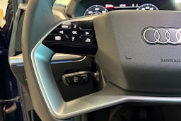 sininen Audi Q4 e-tron 2025 kuva 14.