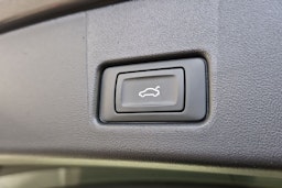 taifun harmaa Audi Q4 e-tron 2025 kuva 10.
