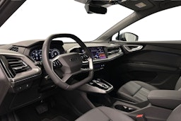 sininen Audi Q4 e-tron 2025 kuva 6.