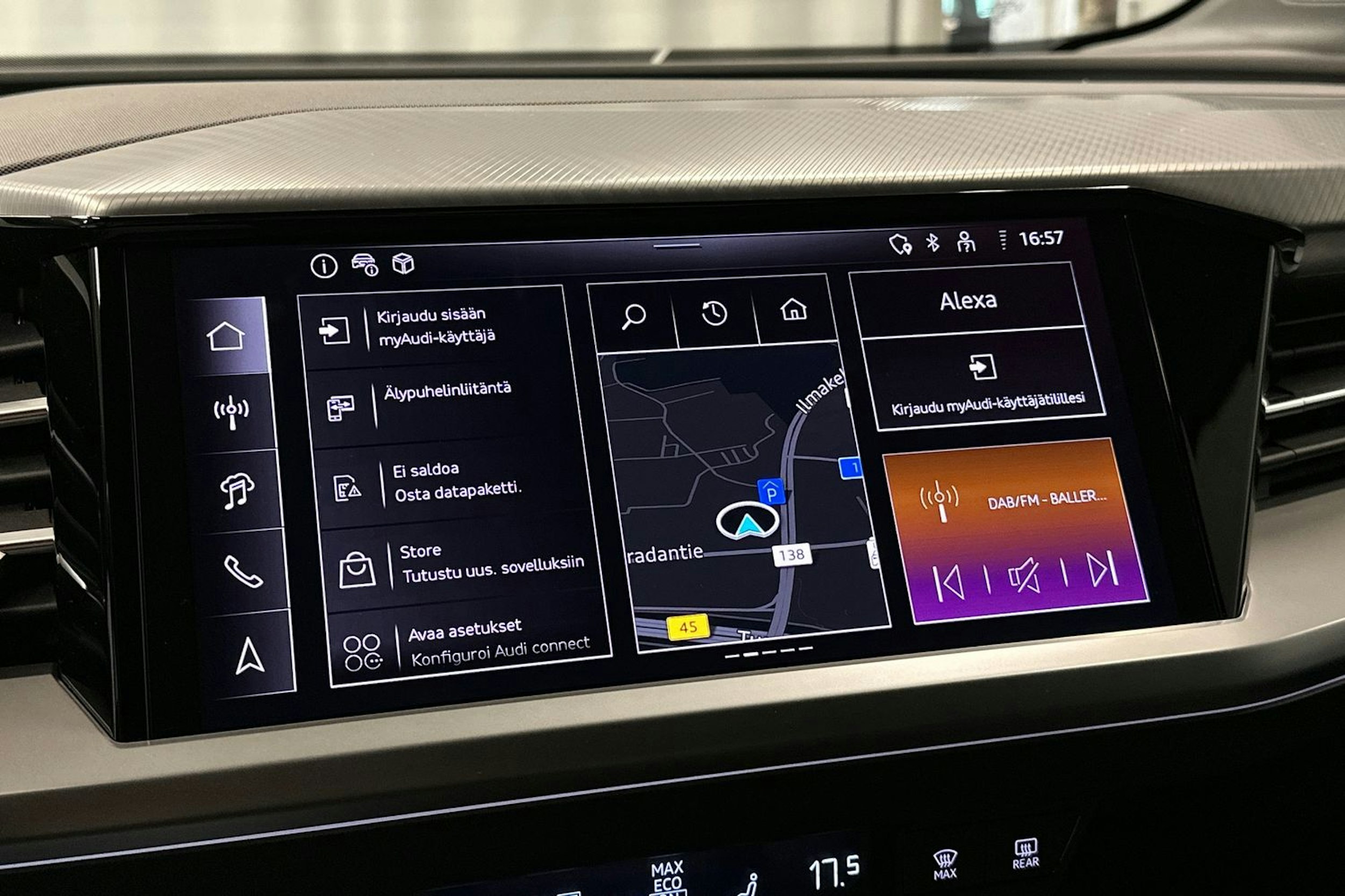 sininen Audi Q4 e-tron 2025 kuva 21.