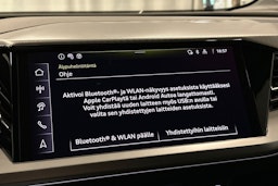 sininen Audi Q4 e-tron 2025 kuva 23.
