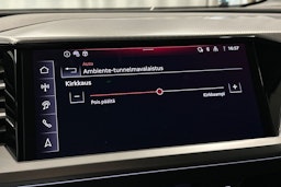 sininen Audi Q4 e-tron 2025 kuva 25.