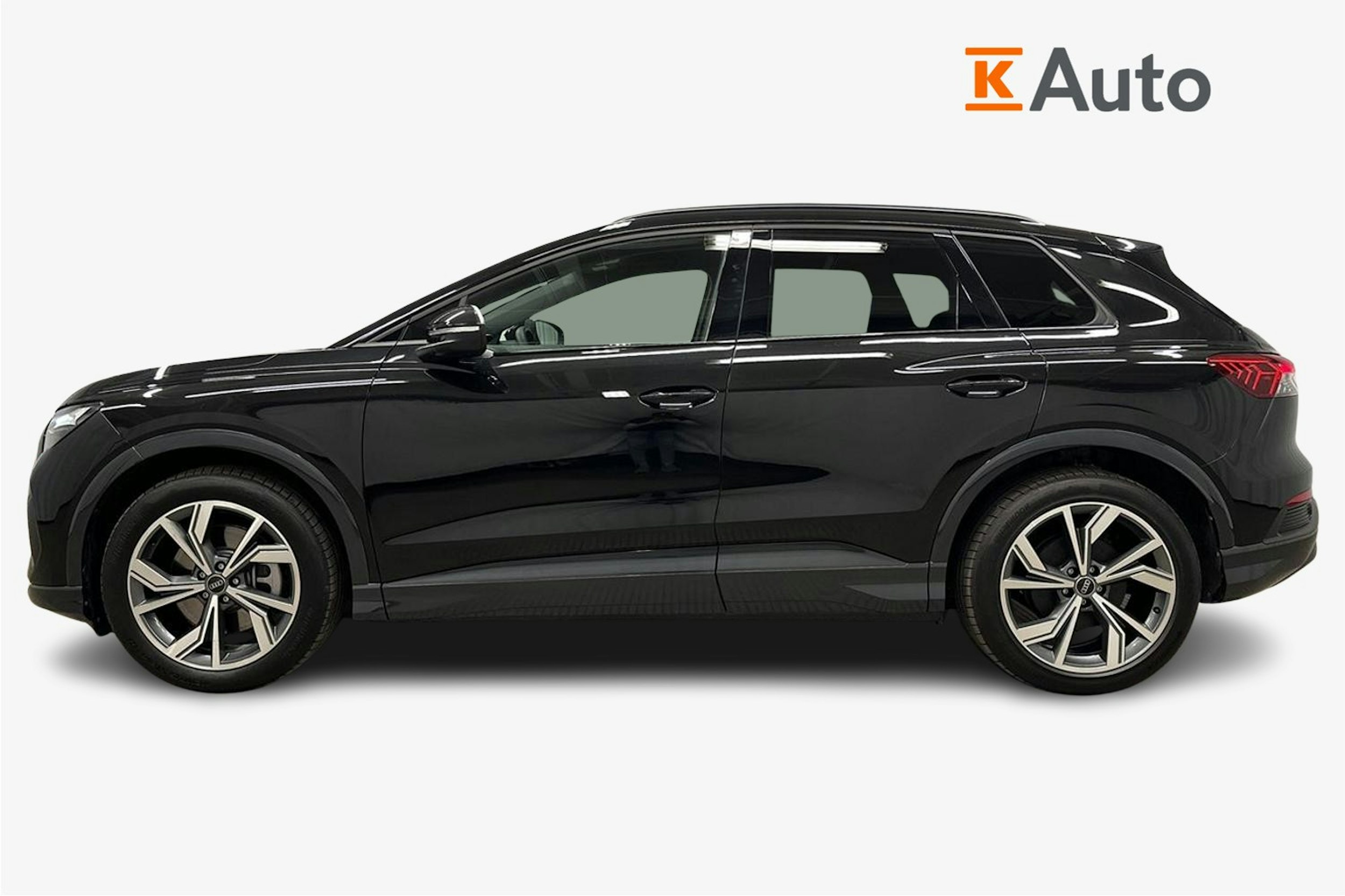musta Audi Q4 e-tron 2025 kuva 6.