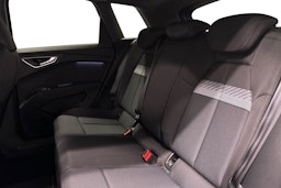 musta Audi Q4 e-tron 2025 kuva 10.