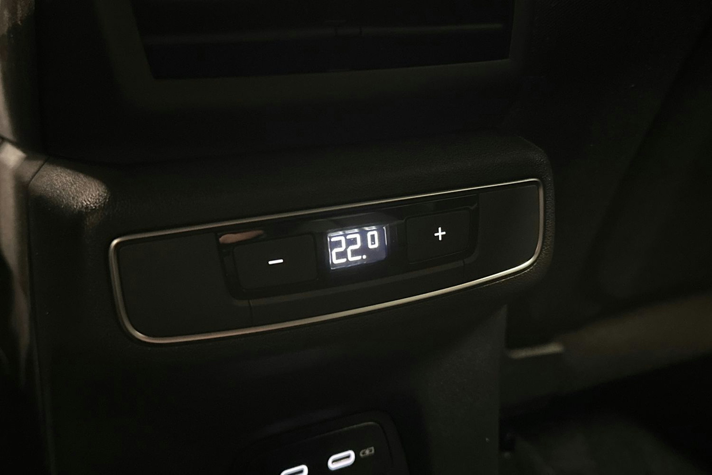 musta Audi Q4 e-tron 2025 kuva 17.