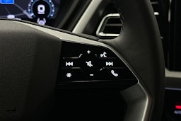 musta Audi Q4 e-tron 2025 kuva 21.