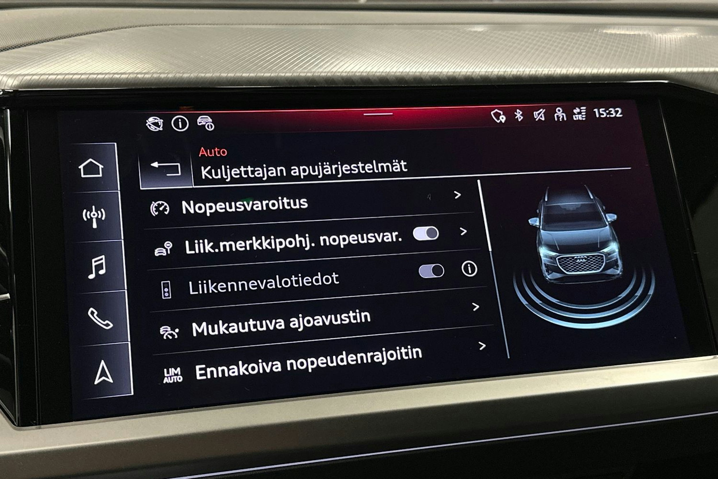 musta Audi Q4 e-tron 2025 kuva 29.