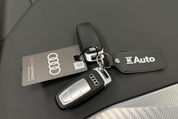 musta Audi Q4 e-tron 2025 kuva 34.