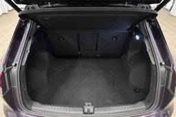 violetti Audi Q4 e-tron 2025 kuva 13.