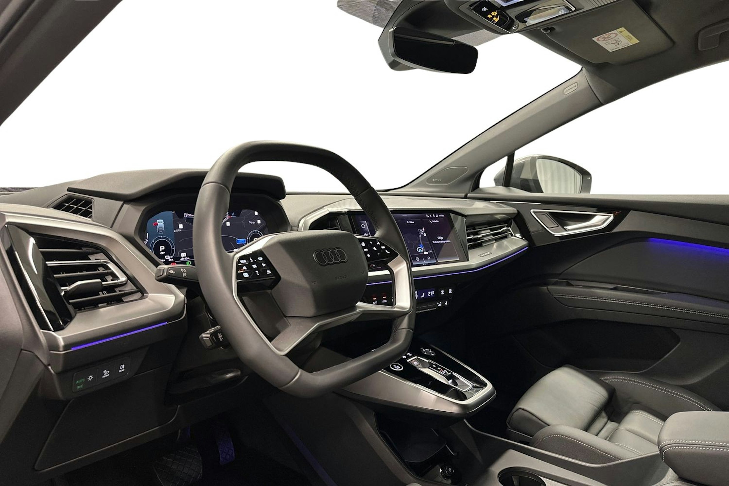 harmaa Audi Q4 e-tron 2025 kuva 7.