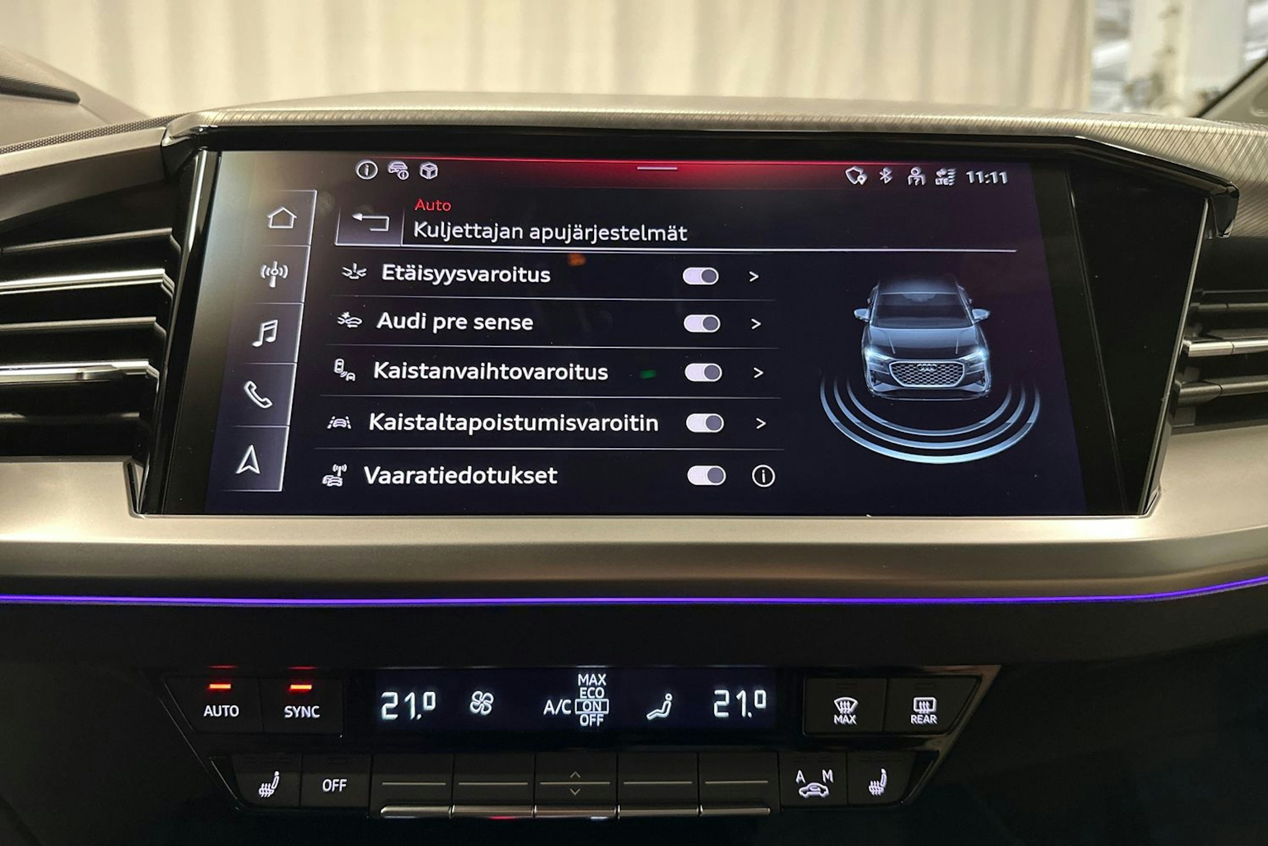 harmaa Audi Q4 e-tron 2025 kuva 25.