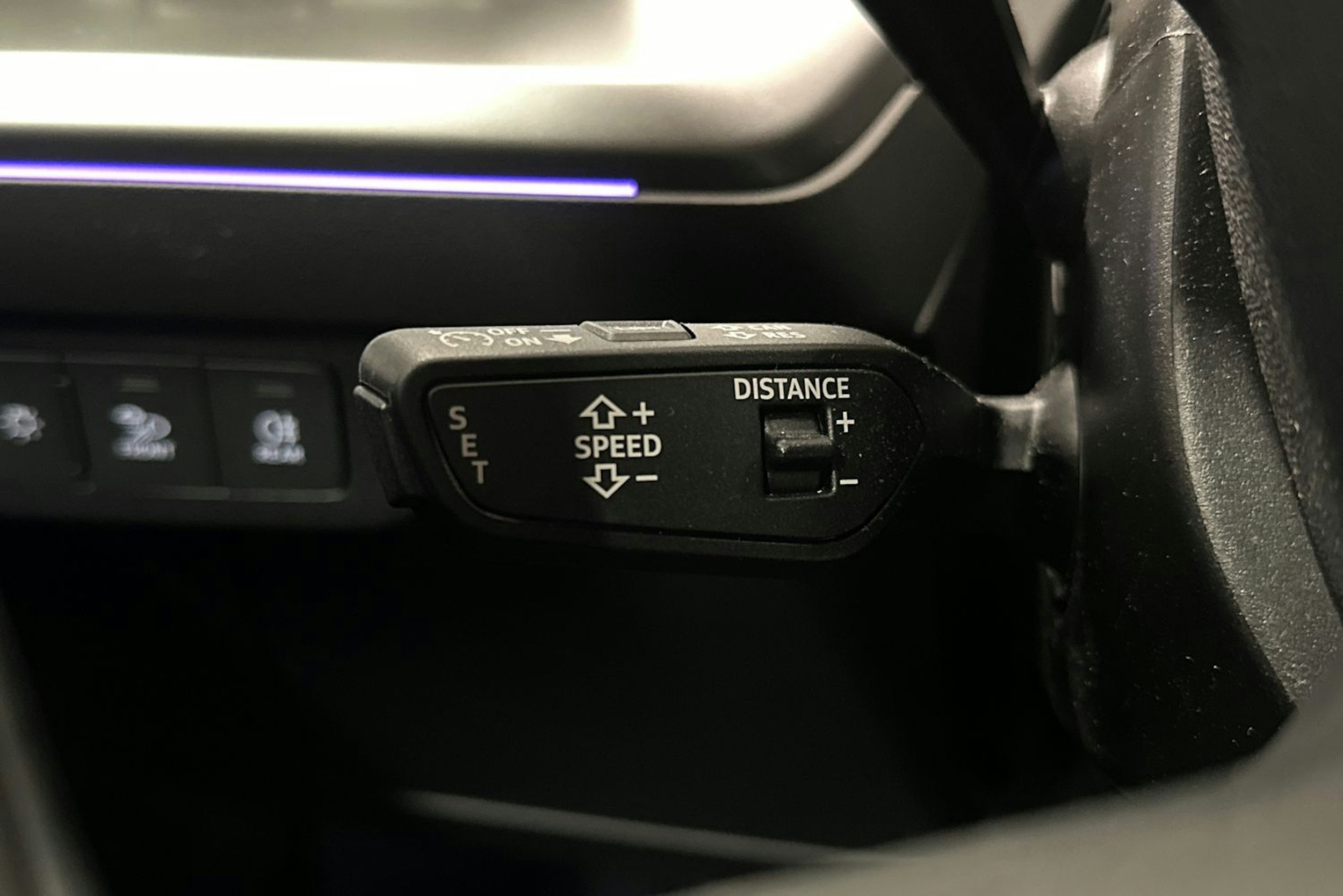 harmaa Audi Q4 e-tron 2025 kuva 29.