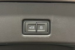 harmaa Audi Q4 e-tron 2025 kuva 31.