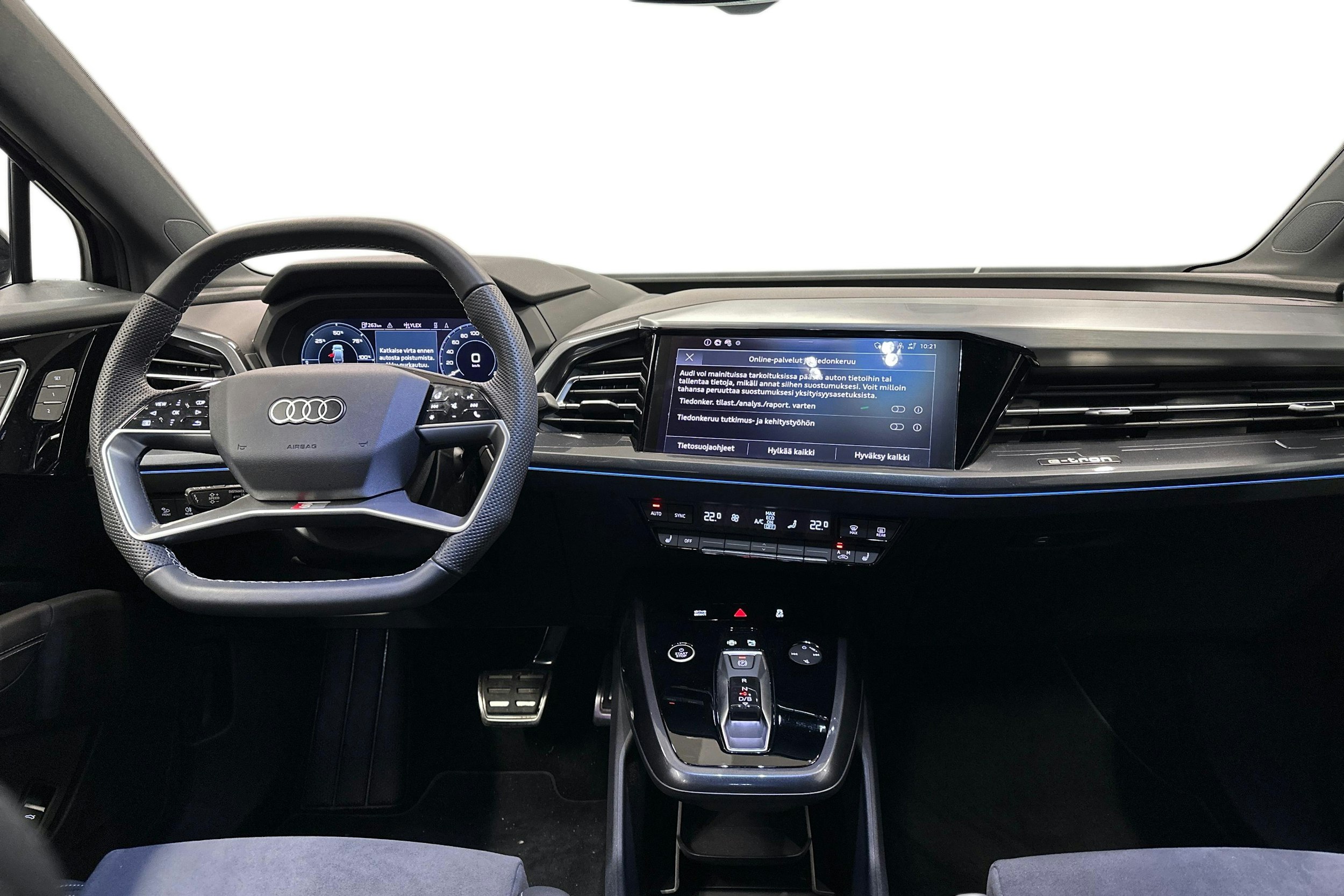 violetti Audi Q4 e-tron 2025 kuva 9.