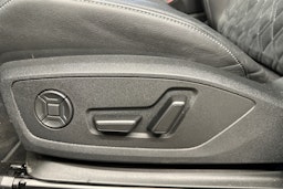 violetti Audi Q4 e-tron 2025 kuva 27.