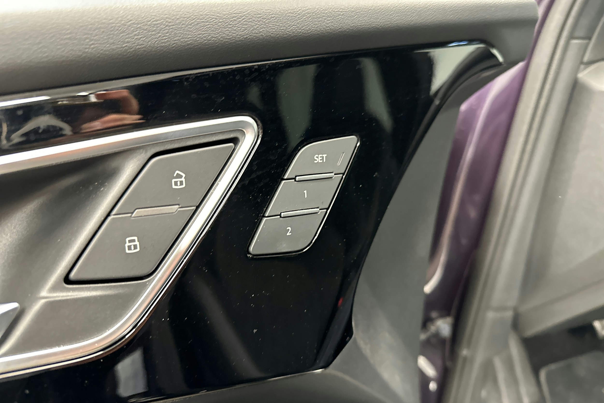 violetti Audi Q4 e-tron 2025 kuva 28.