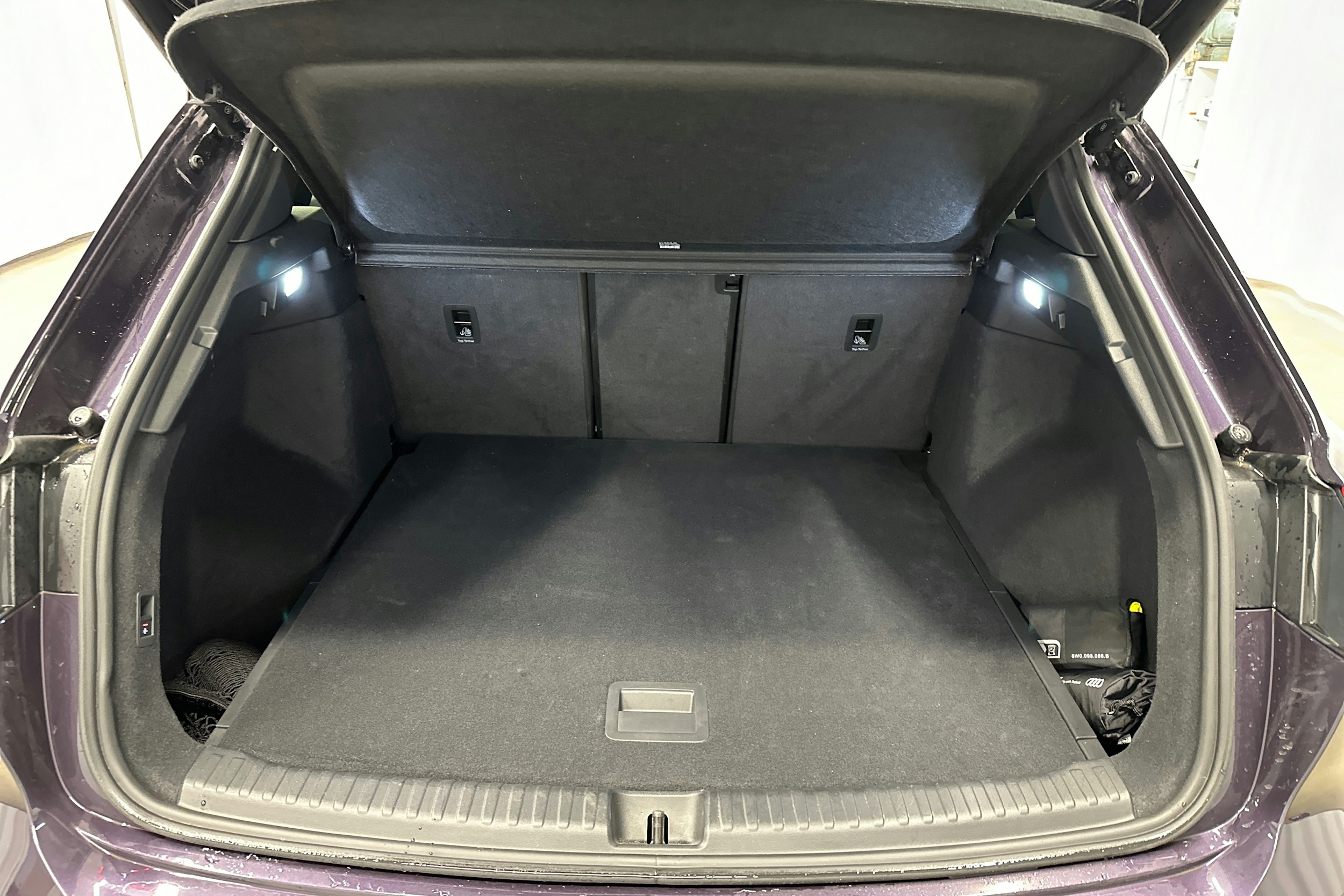 violetti Audi Q4 e-tron 2025 kuva 29.