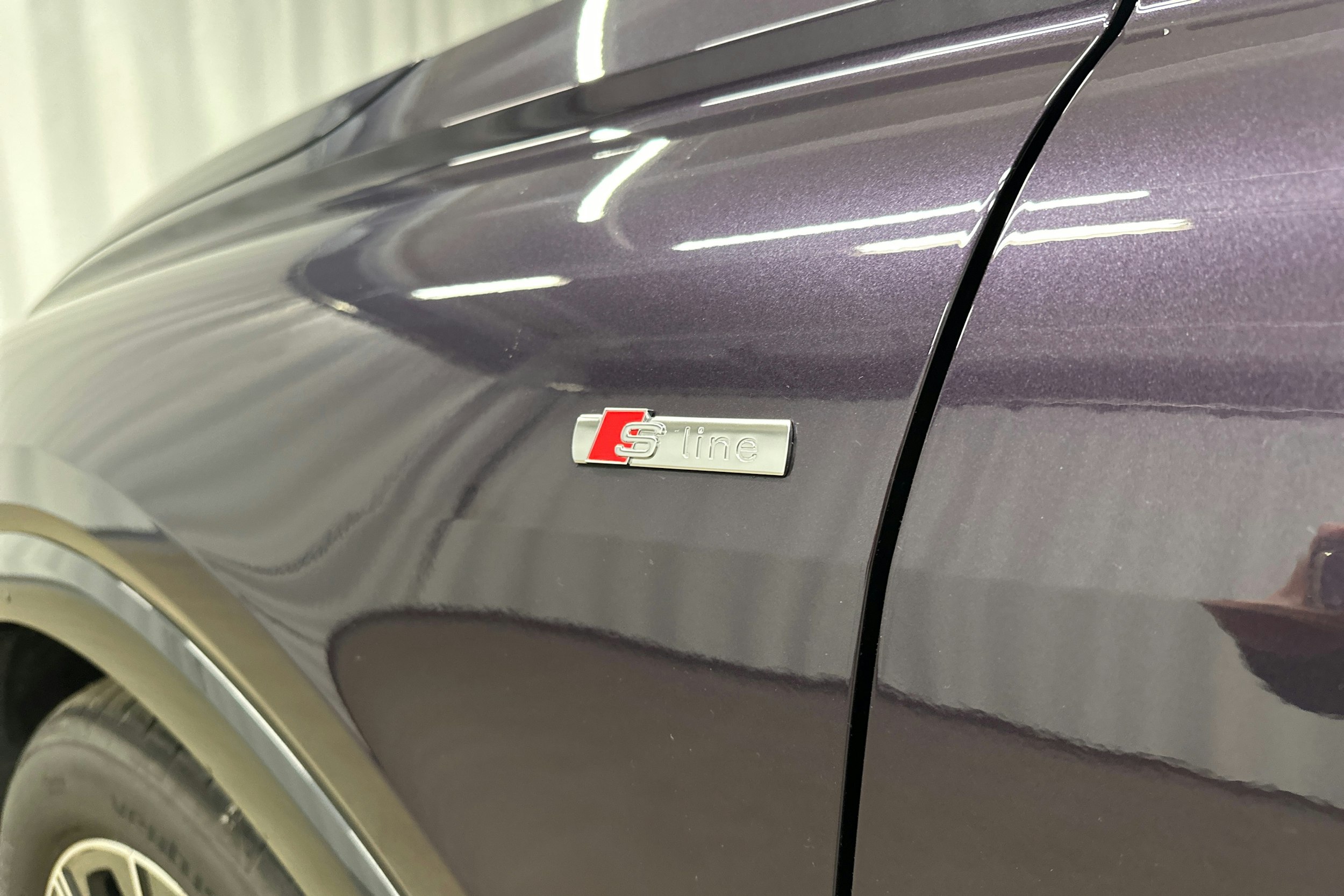 violetti Audi Q4 e-tron 2025 kuva 32.