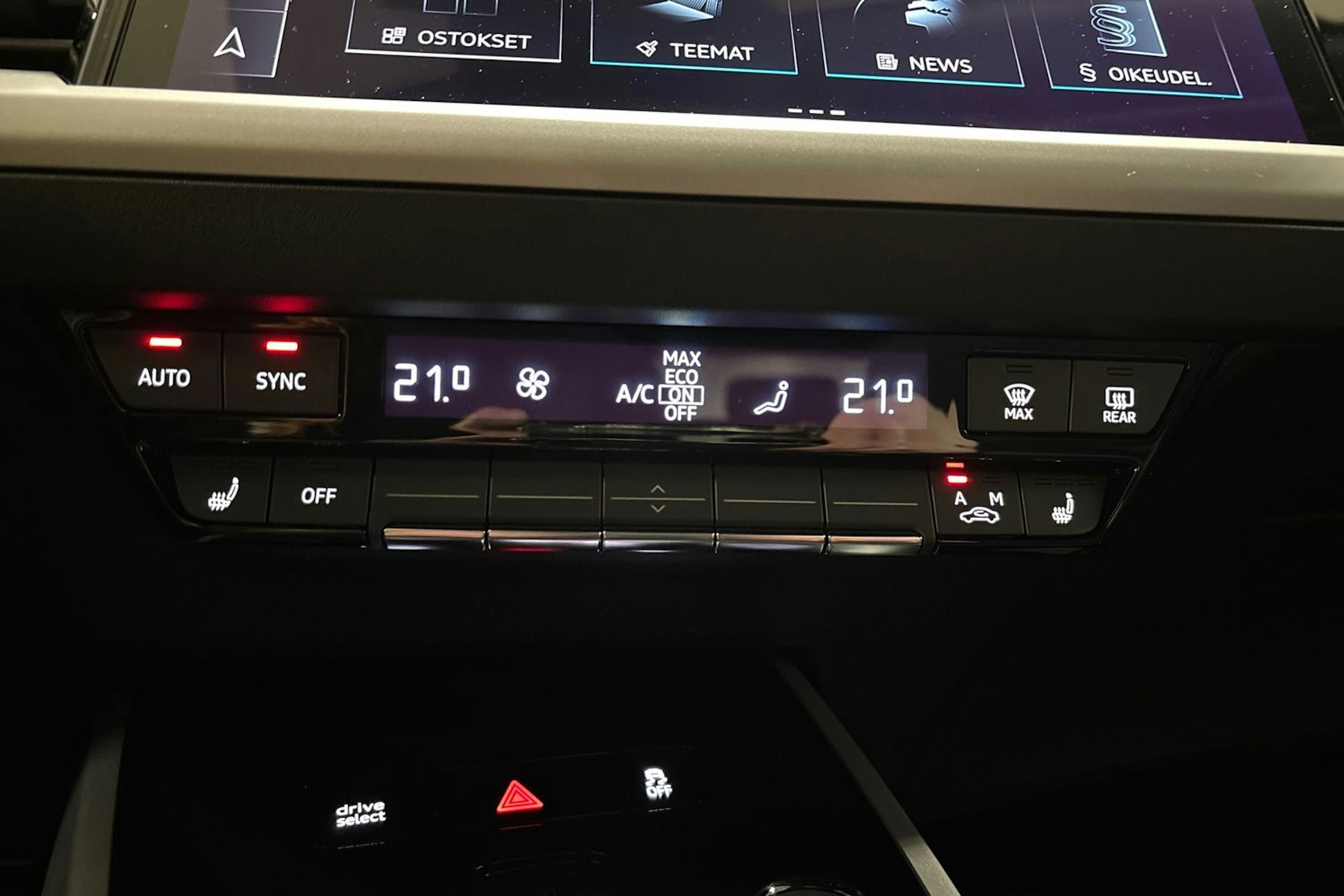 met. valkoinen Audi Q4 e-tron 2025 kuva 22.