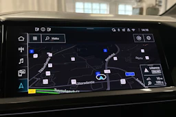 vihreä Audi Q4 e-tron 2025 kuva 20.