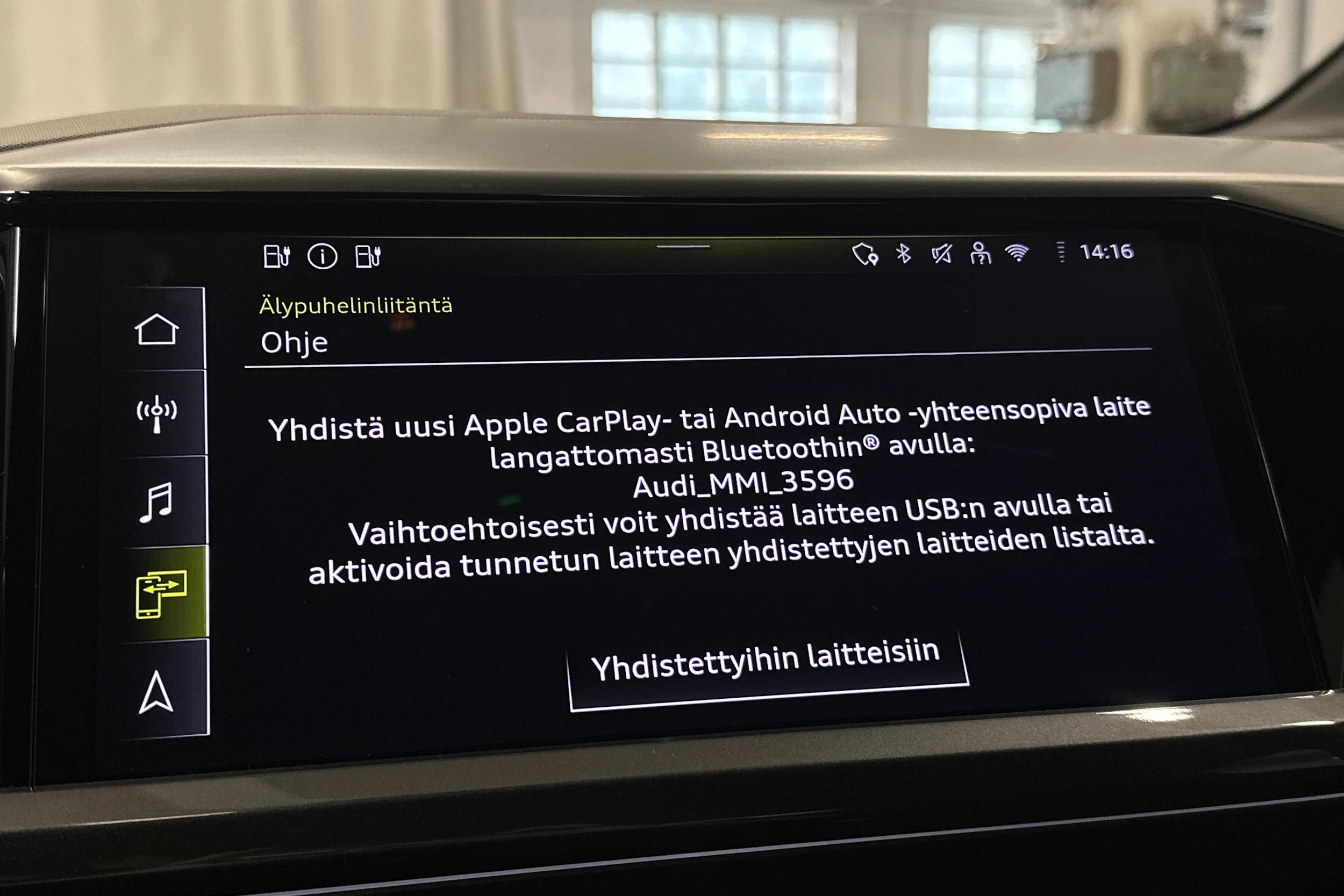 vihreä Audi Q4 e-tron 2025 kuva 21.