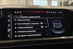 vihreä Audi Q4 e-tron 2025 kuva 23.