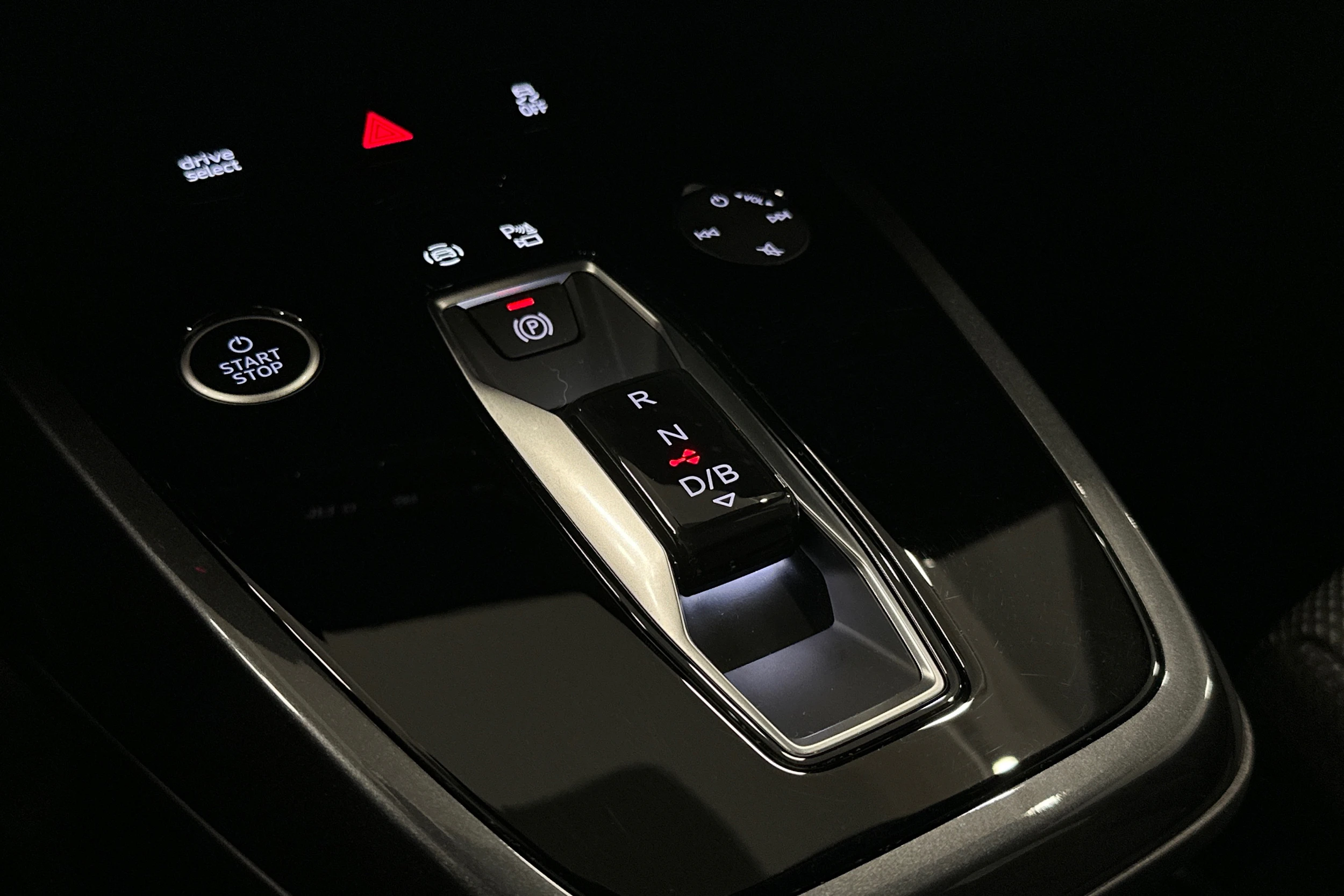 vihreä Audi Q4 e-tron 2025 kuva 27.