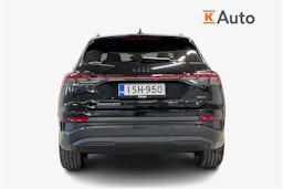 Musta Audi Q4 e-tron 2025 kuva 3.