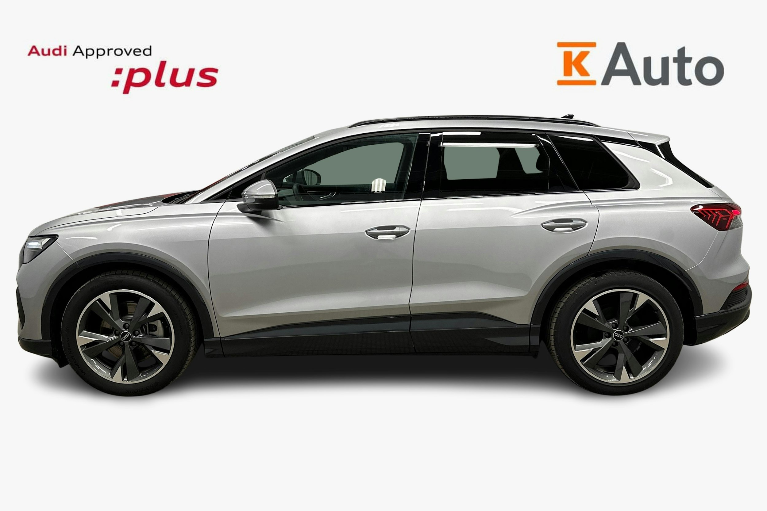 harmaa Audi Q4 e-tron 2025 kuva 6.