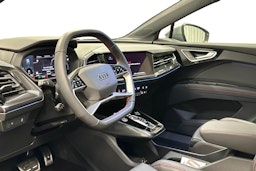harmaa Audi Q4 e-tron 2025 kuva 7.