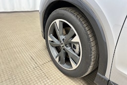 harmaa Audi Q4 e-tron 2025 kuva 11.
