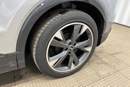 harmaa Audi Q4 e-tron 2025 kuva 12.