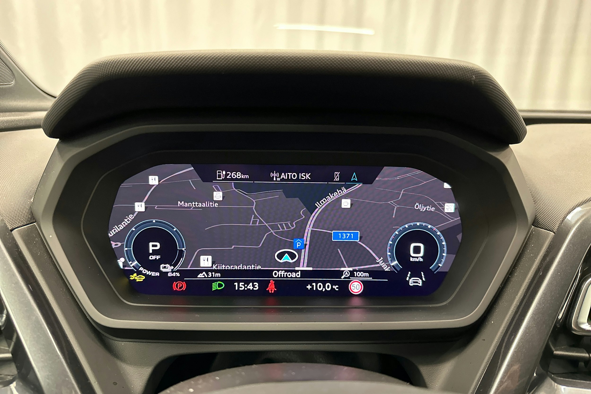 harmaa Audi Q4 e-tron 2025 kuva 16.