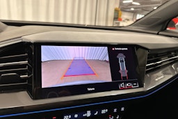 harmaa Audi Q4 e-tron 2025 kuva 20.