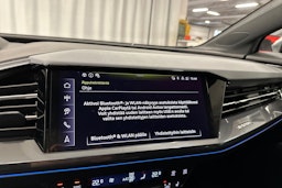 harmaa Audi Q4 e-tron 2025 kuva 22.