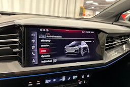 harmaa Audi Q4 e-tron 2025 kuva 26.