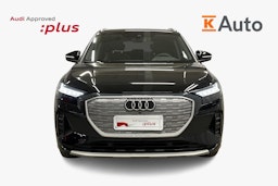 musta Audi Q4 e-tron 2025 kuva 5.