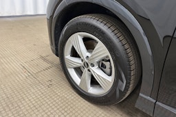 musta Audi Q4 e-tron 2025 kuva 12.