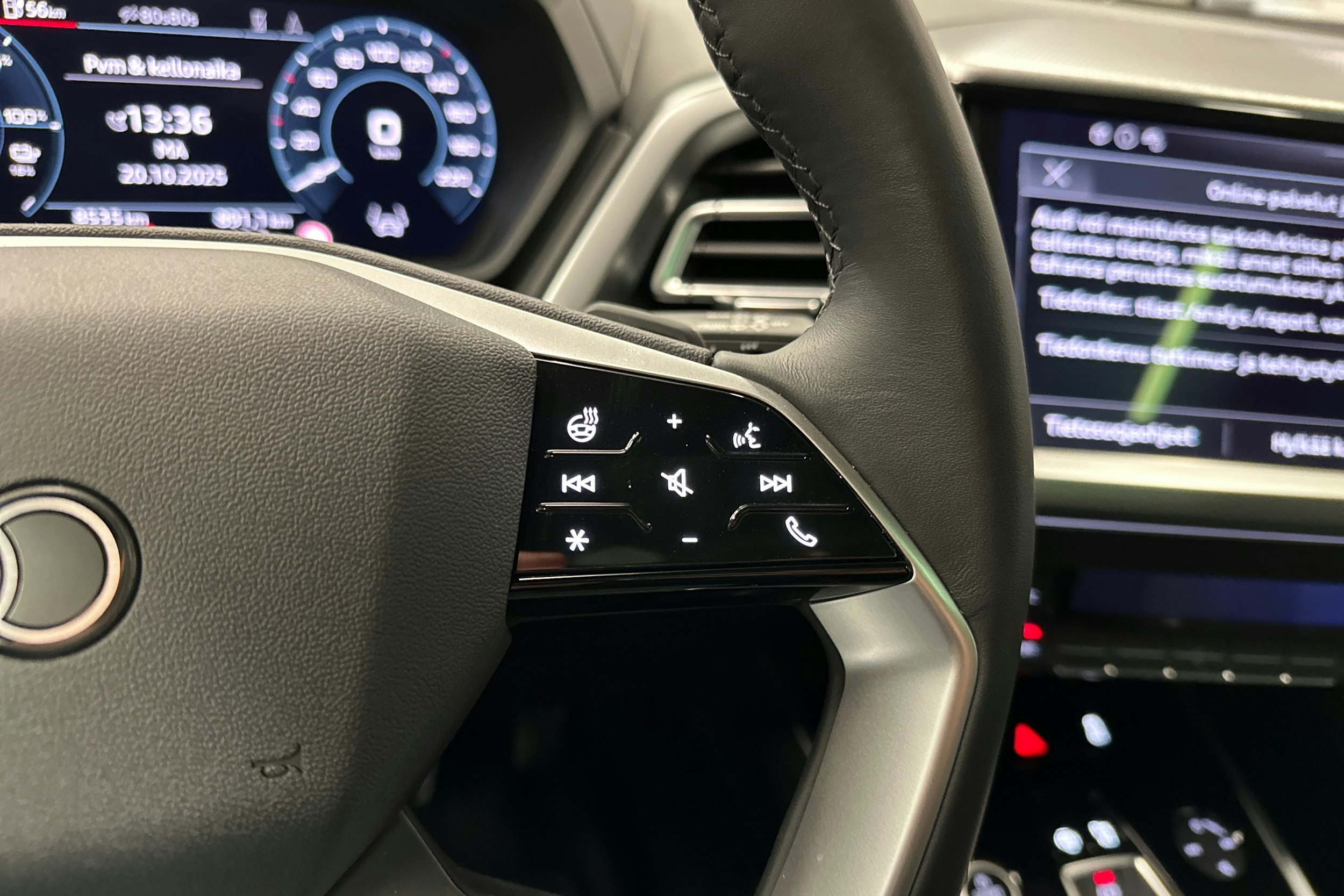 musta Audi Q4 e-tron 2025 kuva 14.