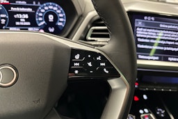 musta Audi Q4 e-tron 2025 kuva 14.