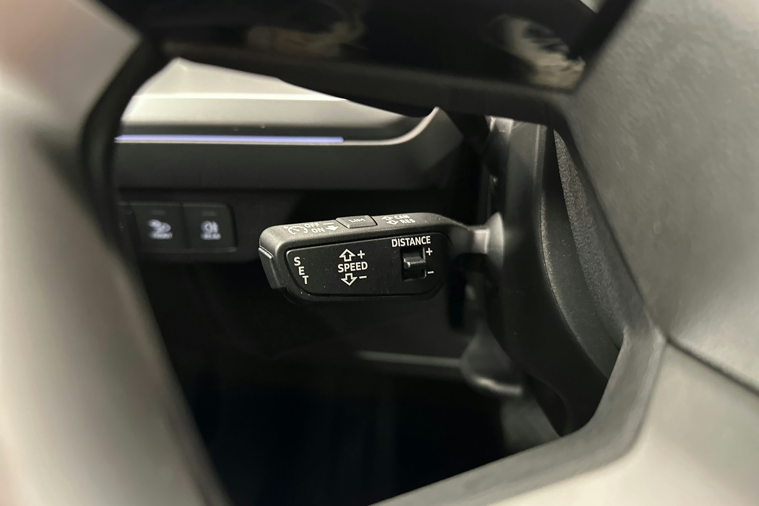 musta Audi Q4 e-tron 2025 kuva 15.
