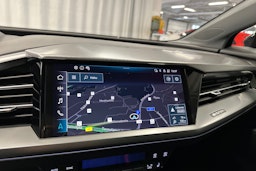 musta Audi Q4 e-tron 2025 kuva 22.