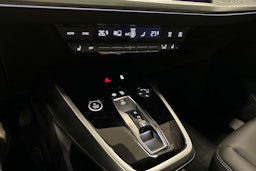 musta Audi Q4 e-tron 2025 kuva 23.