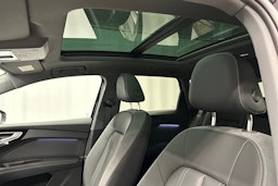 musta Audi Q4 e-tron 2025 kuva 26.