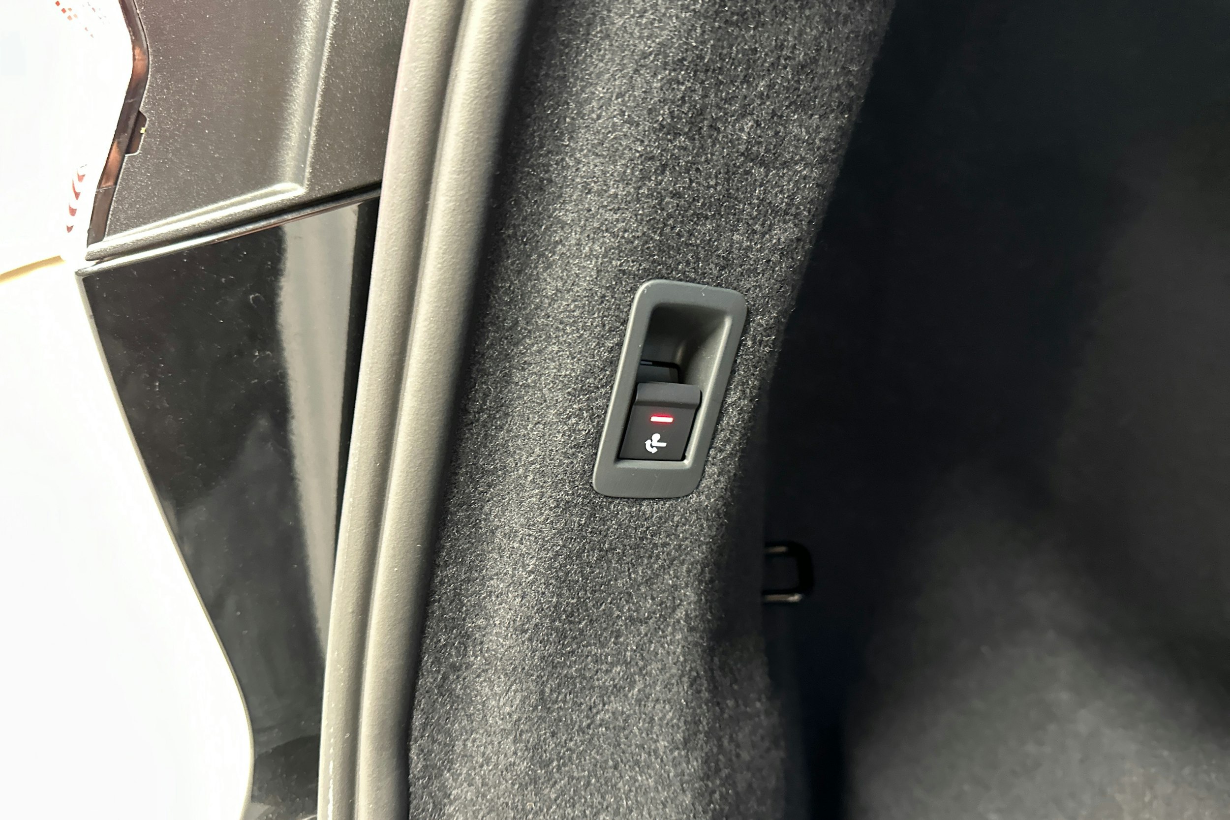 musta Audi Q4 e-tron 2025 kuva 29.
