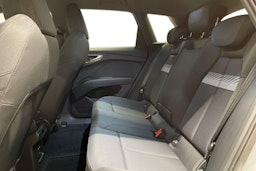 Harmaa Audi Q4 e-tron 2025 kuva 10.