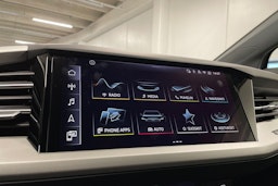 Harmaa Audi Q4 e-tron 2025 kuva 15.